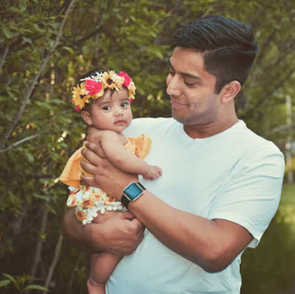 Meet your Posher, Carlos - Picture 1 of 1